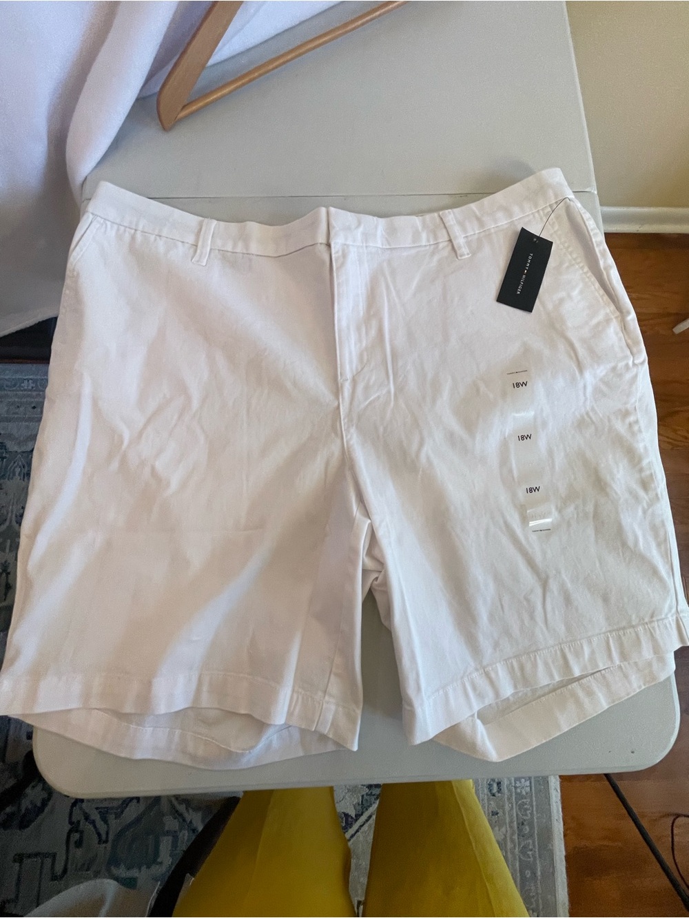 Tommy Hilfiger White Bermuda Shorts NWT Size 18W Coastal Preppy Summer Classic - Picture 3 of 13